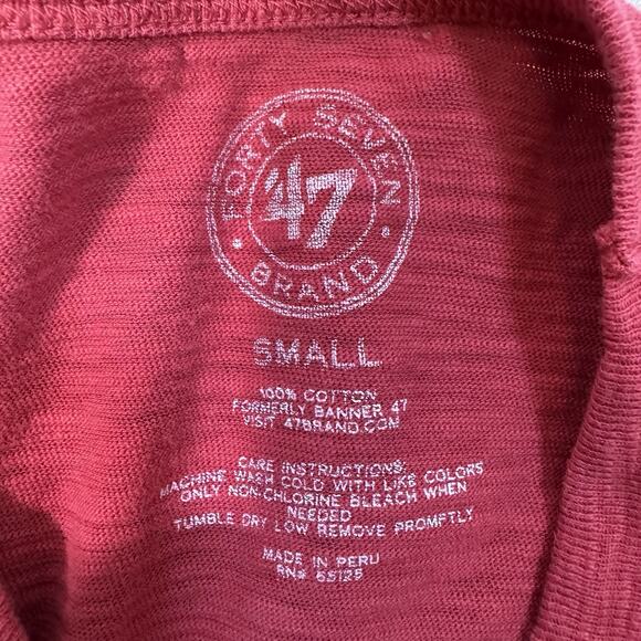 Company 47 Men's Wisconsin Badgers T-Shirt SZ Sm Short Sleeve Red 100% Cotton - Picture 5 of 7